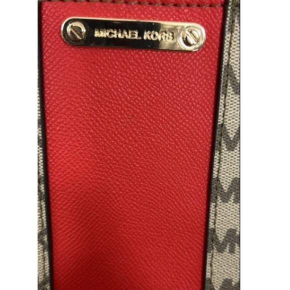 🐾Michael Kors Tan and Red Shoulder Bag - Picture 3 of 9